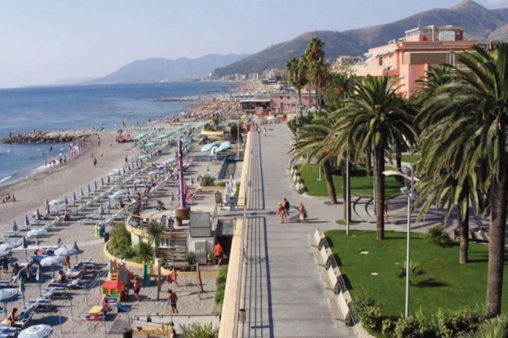 Loano: Centro E Mare A Portata Di Mano *